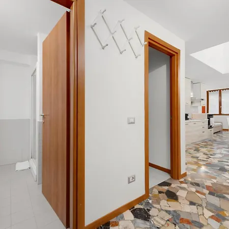 Con Metro Diretta 10 Minuti Duomo * Milano