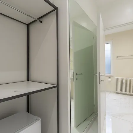 Leia Hospitality 4* מילאנו