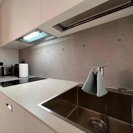 Апартаменты Legacy Of Milan, A Stylish Mini Loft