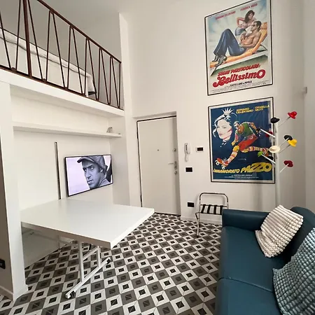 Апартаменты Legacy Of Milan, A Stylish Mini Loft Милан