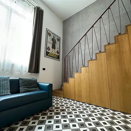 Апартаменты Legacy Of Milan, A Stylish Mini Loft Милан