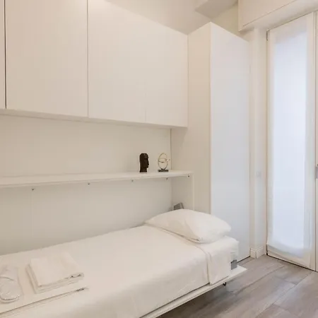 Royal Porta Ticinese * Milaan