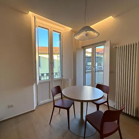 Imhome - Abruzzi Lägenhet Milano