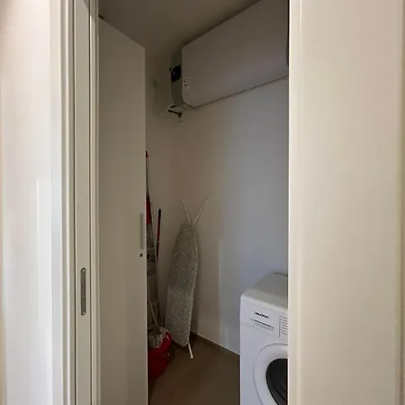 Imhome - Abruzzi Lägenhet Milano