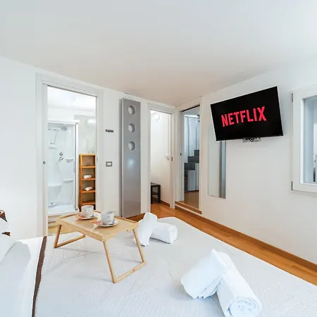 Luxavocadoloft Duomo 10m بيت للعطل