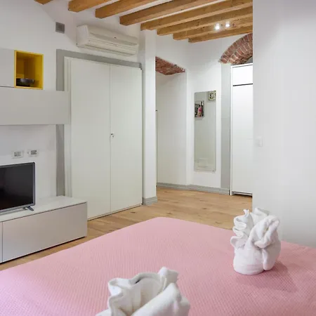Milano Suite Home Milan