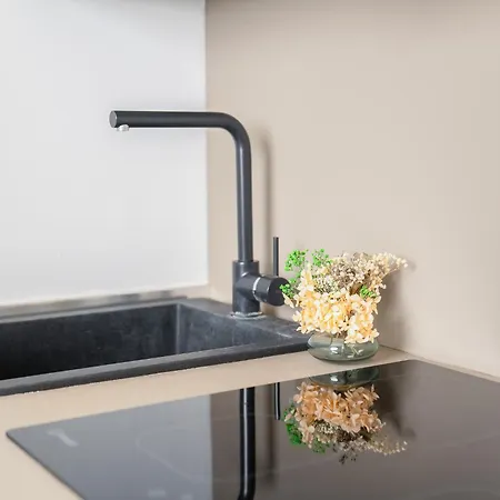 Apartments, Duomo And Navigli, Bright With Balcony - Biancospino *