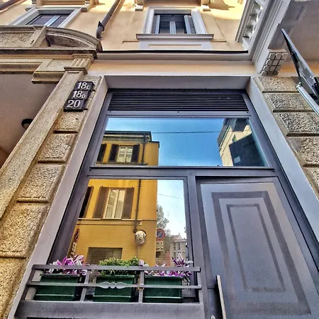 Loft Centro, 10 Min From Duomo شقة