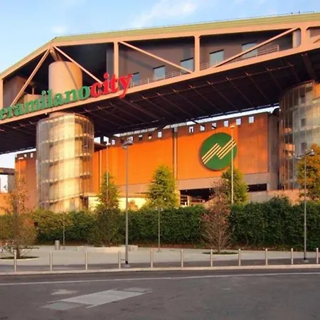 Near San Siro Daire *