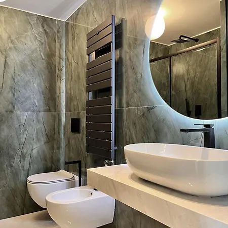 Yls Luxury ميلان