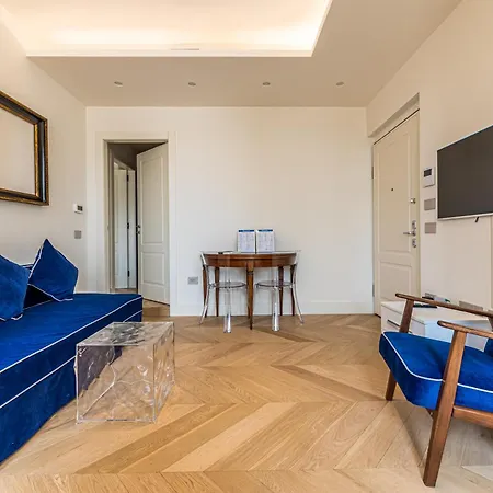 Montenapoleone - Charming * Milan