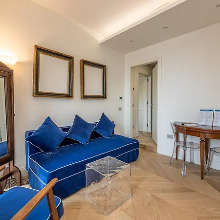 Apartment Montenapoleone - Charming *