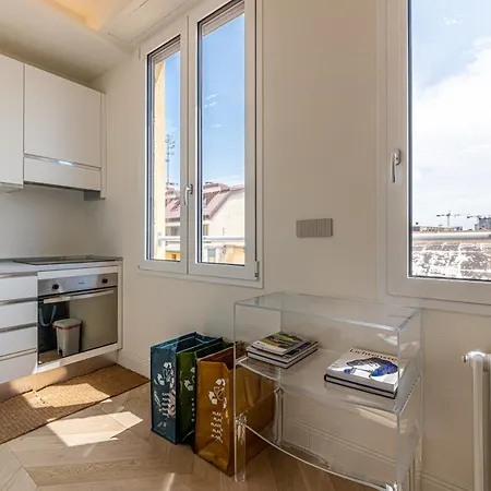 Montenapoleone - Charming Apartment