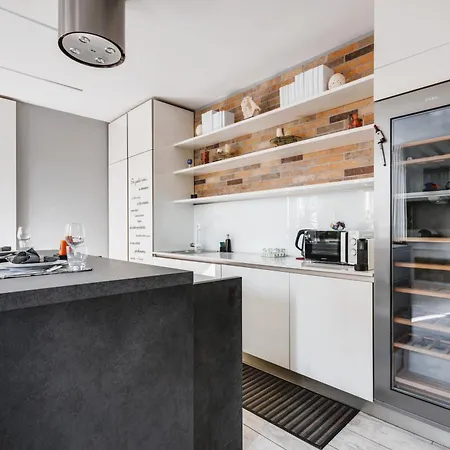 Elegant In Center Apartamento