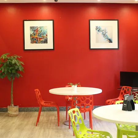 俱乐部酒店 3*