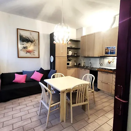 Bilocale10 Minuti Dal Braciere Olimpico 2026 In Chinatown Area Pedonale Comoda