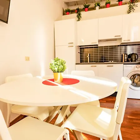 Le Corti Degli Artisti - Navigli *