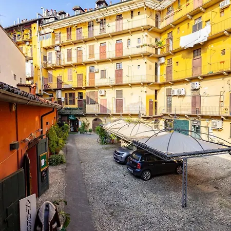 Le Corti Degli Artisti - Navigli * Milano