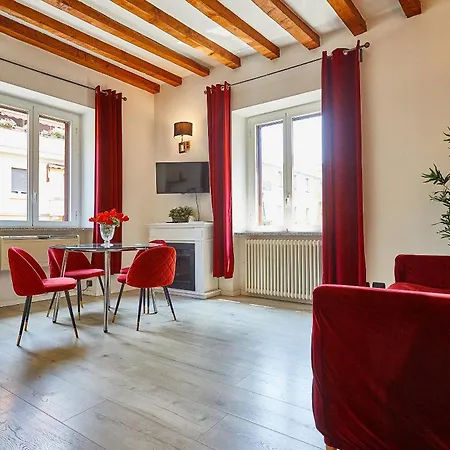 Apartment Elegant In Moscova Centro Milan