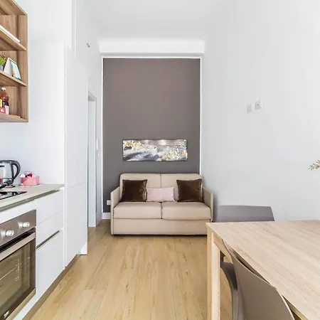 Domusmi Spinoza-5 ميلان