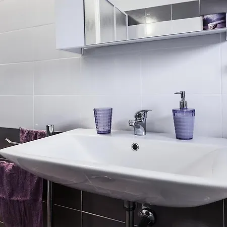 Apartment Cornalia8 *