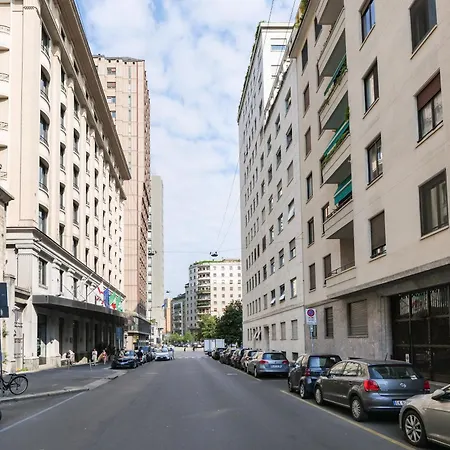 Apartment Elegant In Repubblica Brera