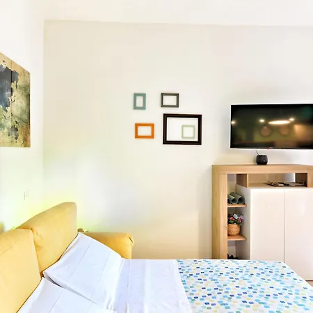 Bilocale, Vicino Al Centro Milán