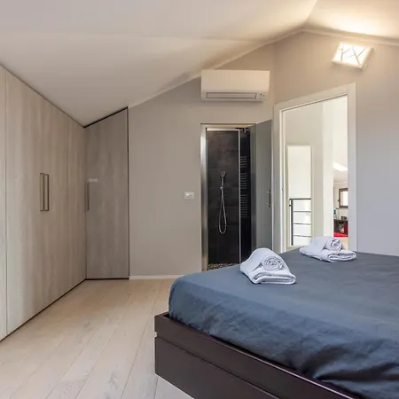 아파트 Wolvesdensuite Con Terrazzi E Garage Gratuito 밀라노