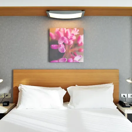 Отель Hilton Garden North Милан