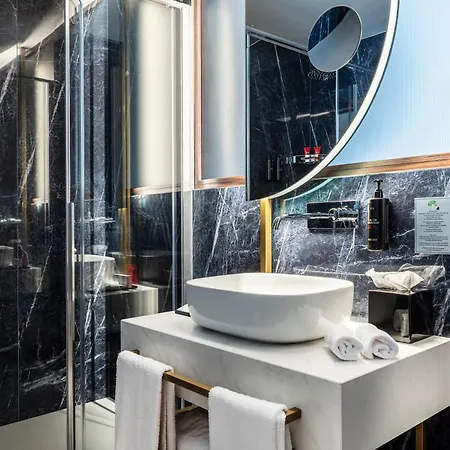 Apart-hotel Duomo & Milão