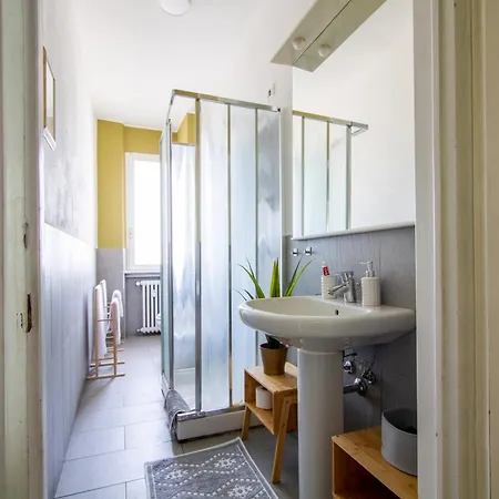 Station - Via Gioia 71 - M3 Sondrio Apartment