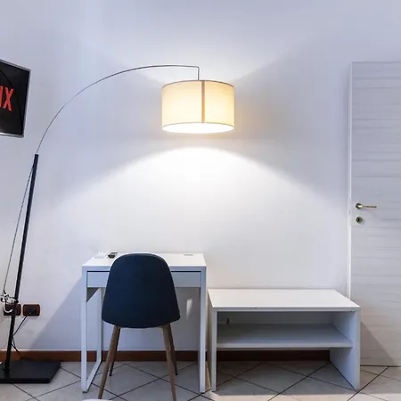 Apartmán Citylife Apartment- Metro Access - 2 Bedrooms *