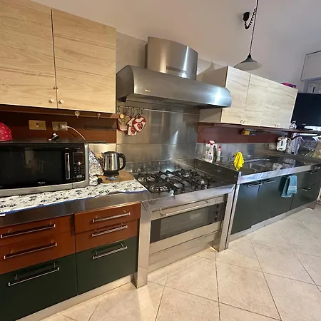 Gigli, Con Cucina In Comune E Terrazza Konukevi