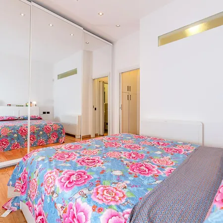 Quiet House In A Lively Area! Apartment Mailand