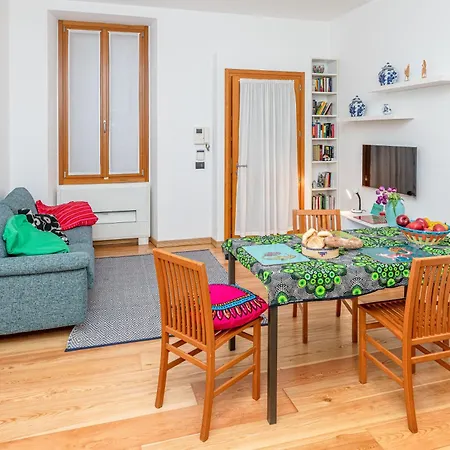 Apartment Quiet House In A Lively Area! Mailand