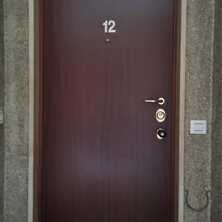 Prampolini 12 - Affittica Appartement