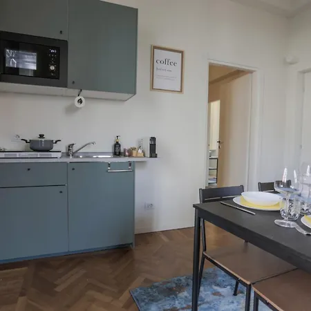 Fiera Milano-city Life Free Parking Anglia' S Bridge Aparthotel Milan