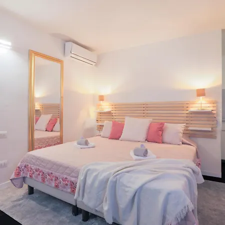 Aparthotel Fiera Milano-city Life Free Parking Anglia' S Bridge Milan