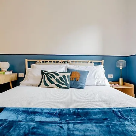 Апартаменты Luxury 1 Bedroom Apartment, Close To San Siro, Fiera And 10 Min Metro To Duomo *