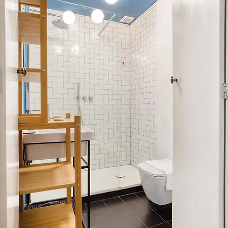 Joivy Superb In The Centre Of