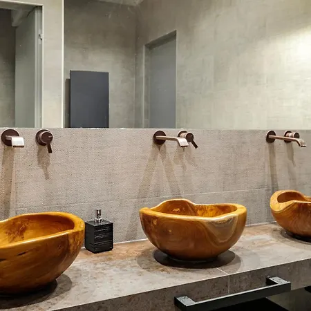 N18 Luxury Boutique With A Private Pool & Spa * Milano
