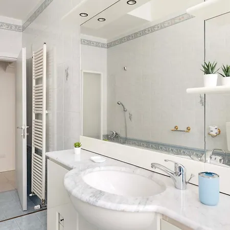 דירה Voyager Apartment, Cozy And Fully Furnished, Top Neighborhood, To Experience The Authentic Milanese Lifestyle, By Houseinmilano *