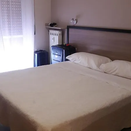 Salus Hotel