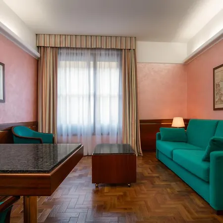 Hotell Crivi's 4*