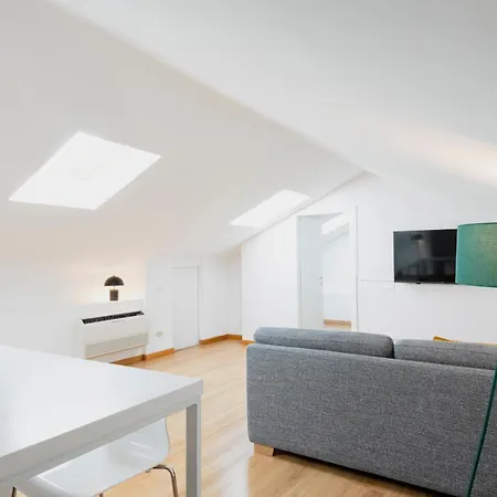 Relstay - Arco Della Pace - Sunny Loft Lägenhet Milano
