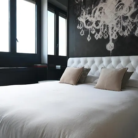 Comecasa Prestigious Turati 아파트 밀라노