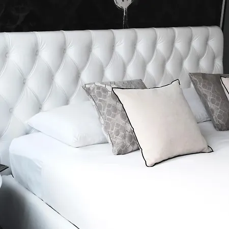 아파트 Comecasa Prestigious Turati *