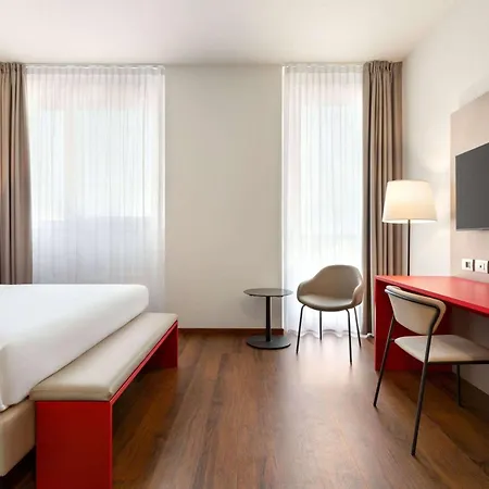 Amedia Milan, Trademark Collection By Wyndham מלון מילאנו