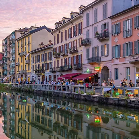 Апартаменты Navigli - Very Chic *