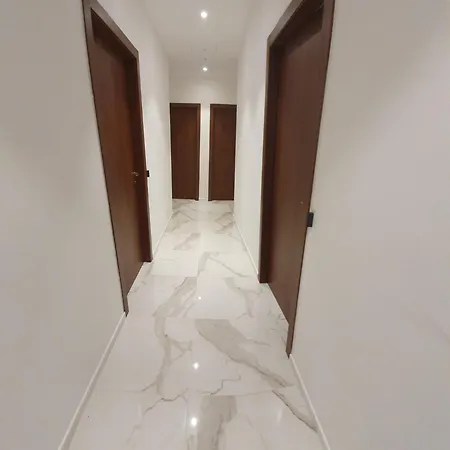 Reali Bonaccini * Μιλάνο